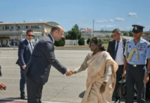 Minister Misajlovski sends off Indian President Murmu after her historic visit to Macedonia